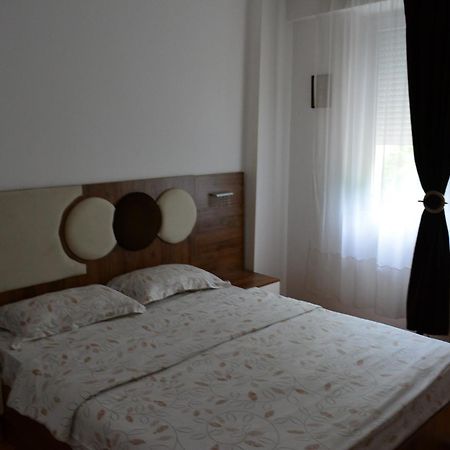 M@D Apartment Timisoara Ngoại thất bức ảnh